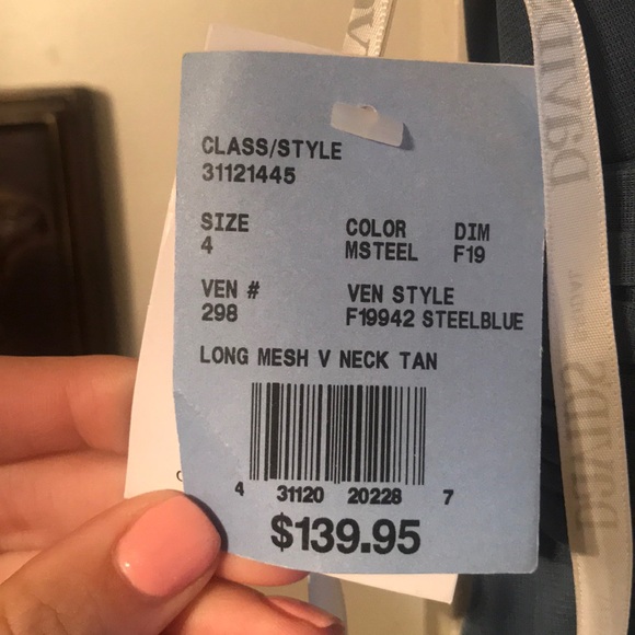 David’s Bridal dress - Picture 4 of 7